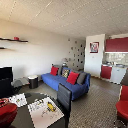 Appartamento 4 Personnes Avec Piscine Et Parking Au Cap D'agde - Fr-1-749-28